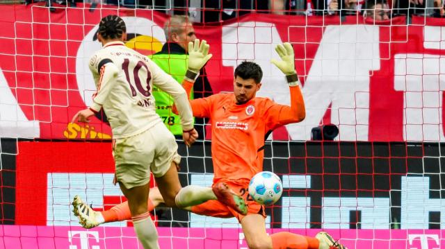 麻将胡了-拜仁的晴天霹雳×3，伊藤洋辉今季第3次跖骨骨折！