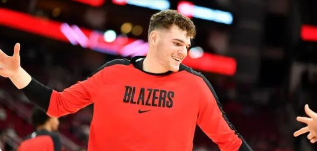 1732428908534072593.png PG电子试玩-19篮板!开拓者新秀创联盟纪录 艾顿即将被交易?